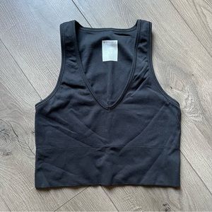 Athleta Aurora Black Crop Top